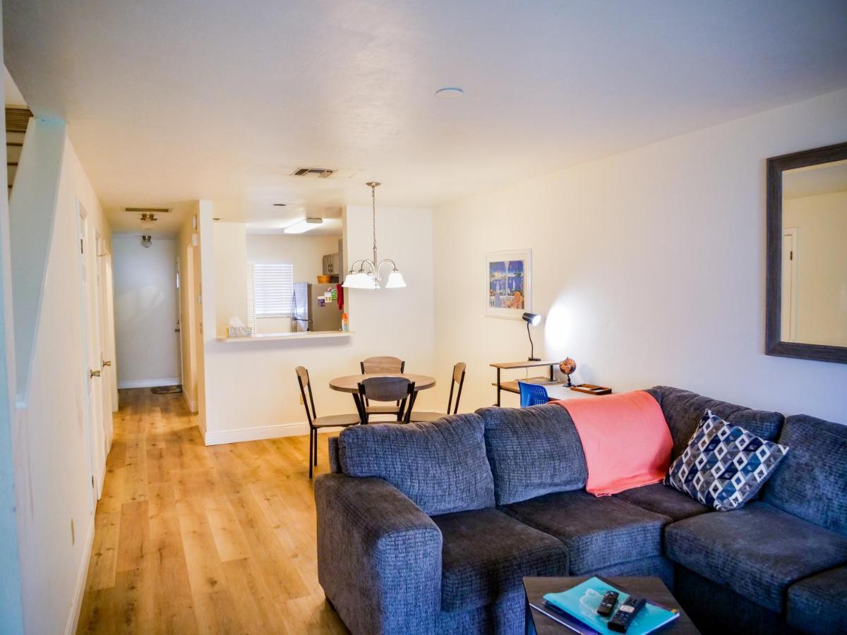 Spacious Townhome Ocala, Central Location, Newly Renovated, Pets Welcome Zewnętrze zdjęcie